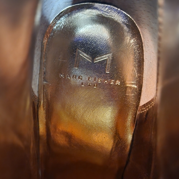 Marc Fisher Boots Womens 9.5 M Masina Ankle Booties Heels Gold Leather Pull On - Picture 9 of 9
